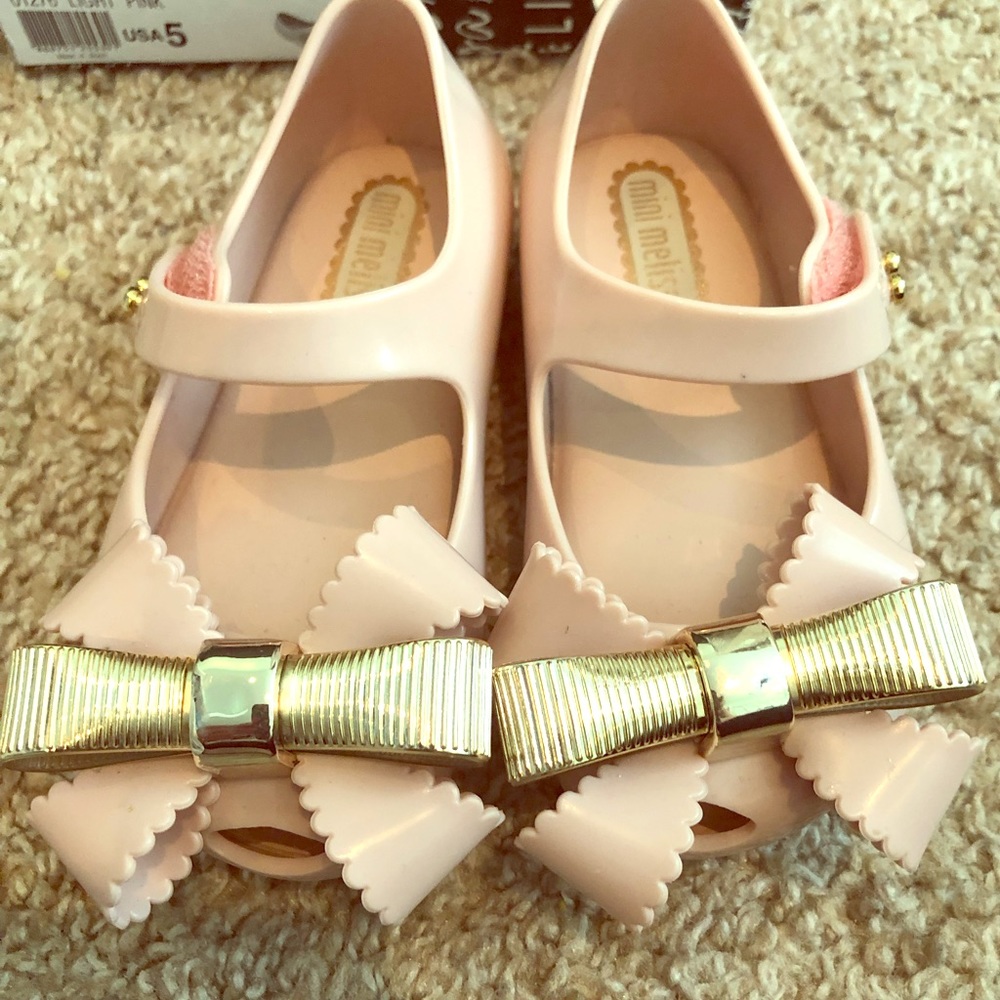 Mini Melissa size 5